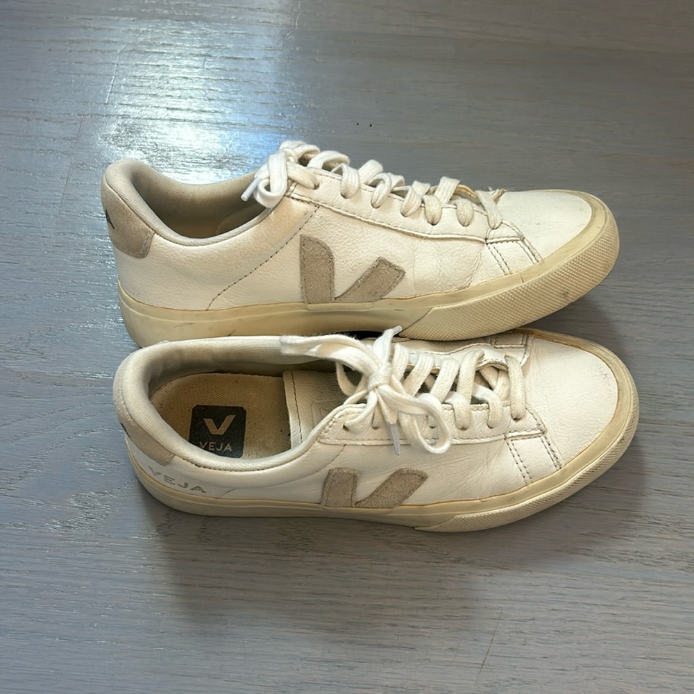 Women’s Vejas